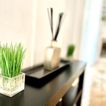 Riviera By The Beach 2 Bedroom Apartment Ситио-де-Калаонда Экстерьер фото
