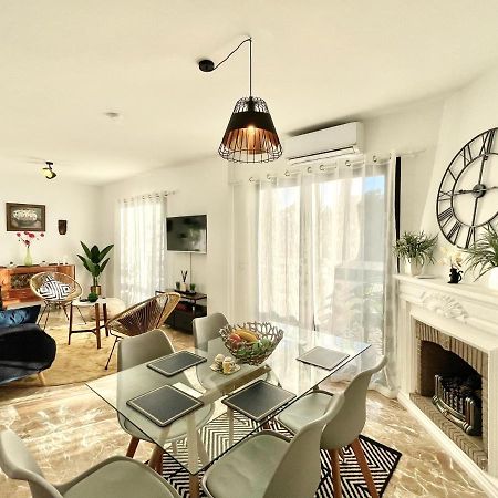 Riviera By The Beach 2 Bedroom Apartment Ситио-де-Калаонда Экстерьер фото