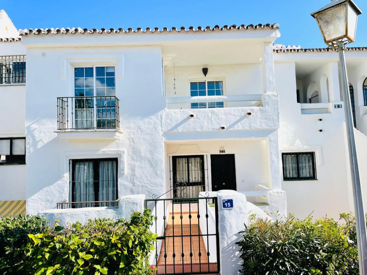 Riviera By The Beach 2 Bedroom Apartment Ситио-де-Калаонда Экстерьер фото