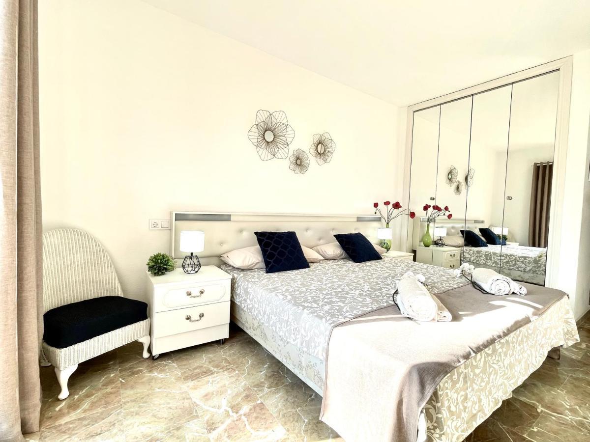 Riviera By The Beach 2 Bedroom Apartment Ситио-де-Калаонда Экстерьер фото