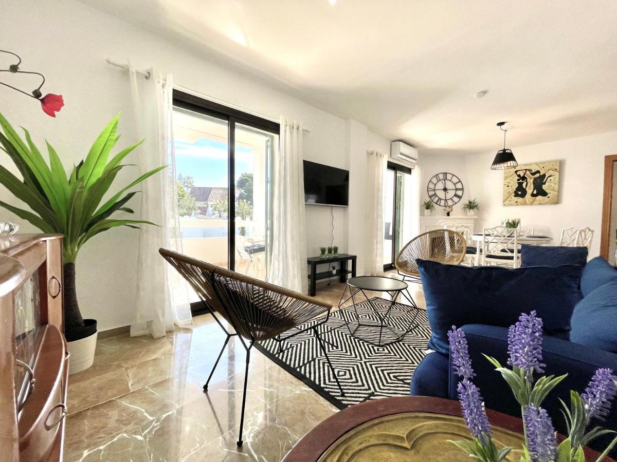 Riviera By The Beach 2 Bedroom Apartment Ситио-де-Калаонда Экстерьер фото