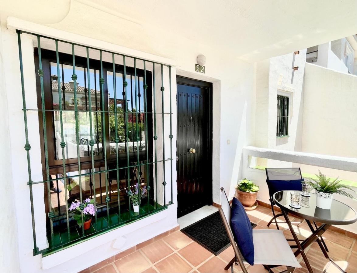 Riviera By The Beach 2 Bedroom Apartment Ситио-де-Калаонда Экстерьер фото