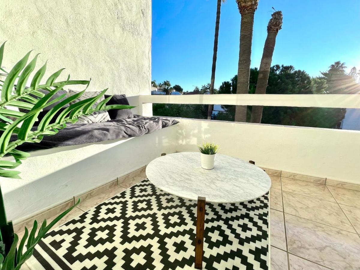 Riviera By The Beach 2 Bedroom Apartment Ситио-де-Калаонда Экстерьер фото