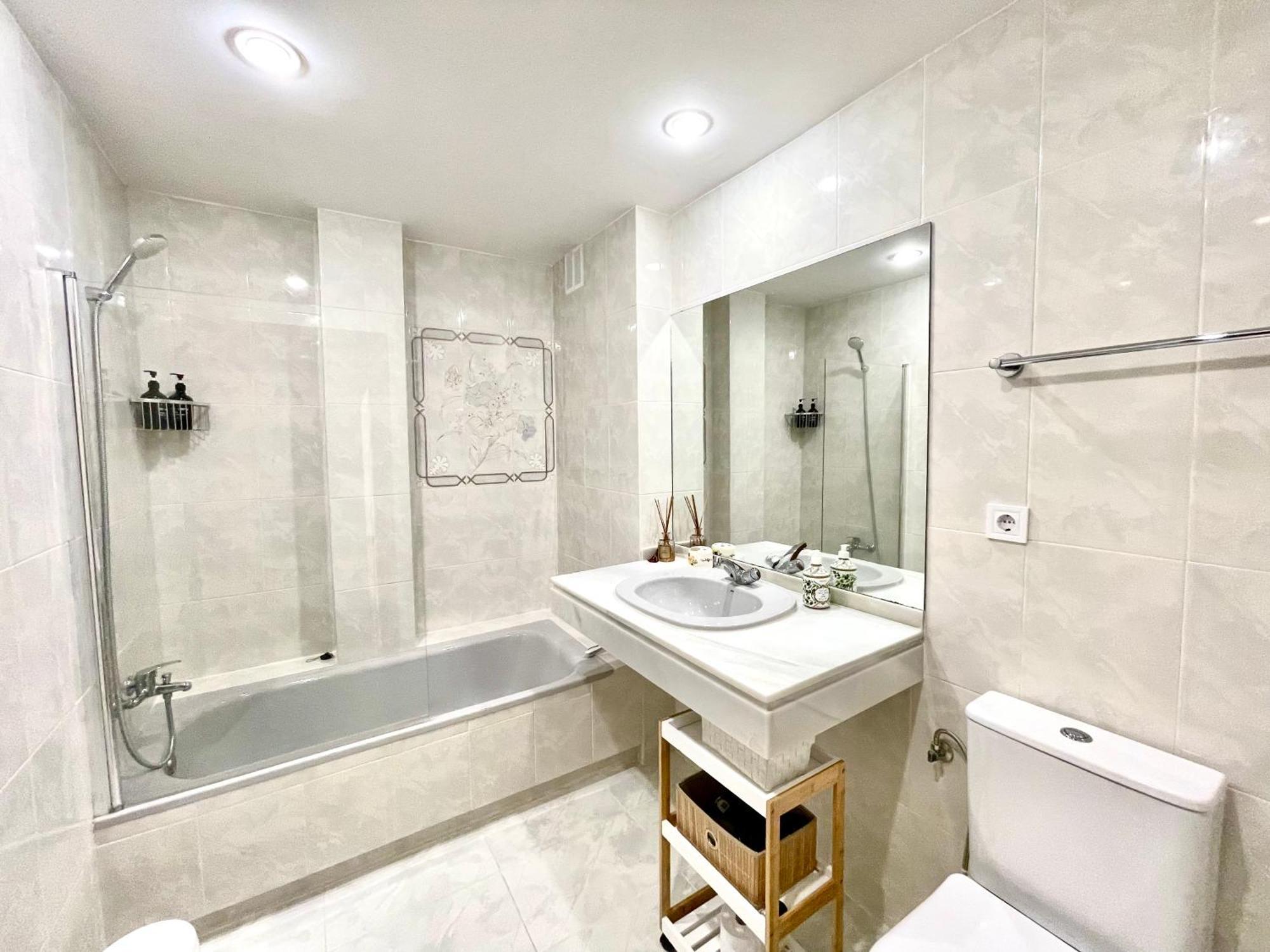Riviera By The Beach 2 Bedroom Apartment Ситио-де-Калаонда Экстерьер фото